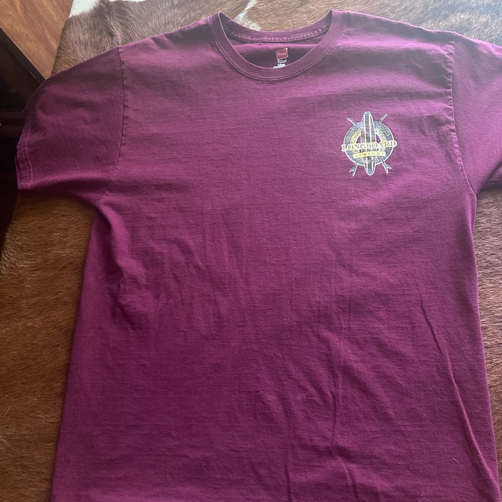 Hawaiian longboard t-shirt.